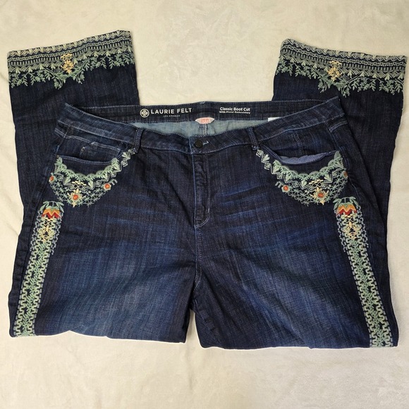 Laurie Felt Classic Boot Cut with Floral Embroidery Jeans 26W Boho Denim Western - Picture 1 of 15